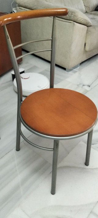 Sillas de cocina. Regalo mesa.