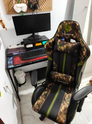 Silla Gaming + Escritorio