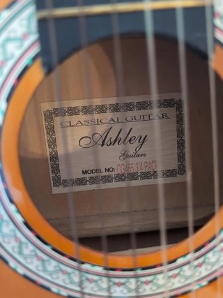 Guitarra Clásica Ashley 3/4