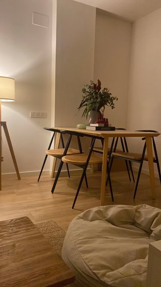 Mesa y 4 sillas comedor sklum