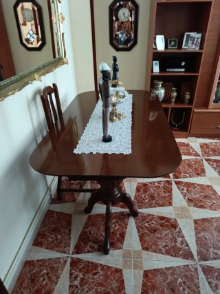 Mesa de salón extensible tipo libro