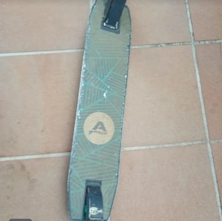 Patinete algo oxidado