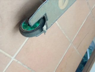 Patinete algo oxidado