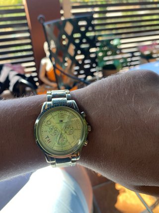 Reloj Tommy Hilfiger Dorado