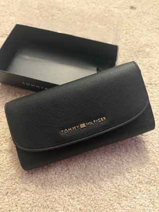 Billetera Tommy Hilfiger Negra