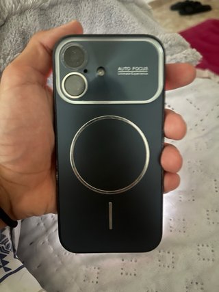iPhone 16 color negro