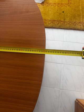 Mesa de comedor de madera