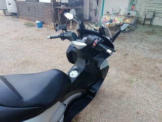 Escúter Gilera Neux 500