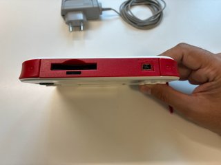 Nintendo 2DS + 80 juegos