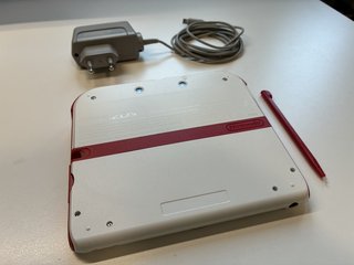 Nintendo 2DS + 80 juegos