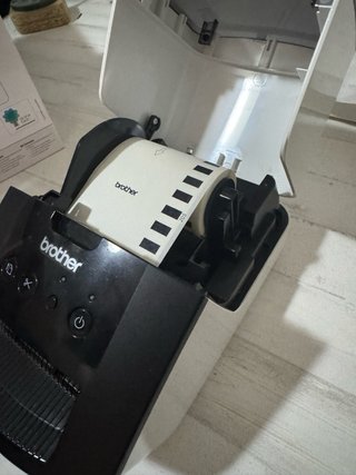 Brother QL-700 Impresora de Etiquetas Profesional