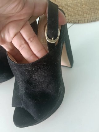 Zapatos tacón La Strada negros/dorados T.36