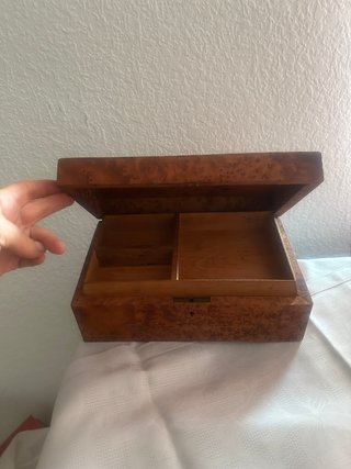 Caja de madera Thuya con 2 niveles