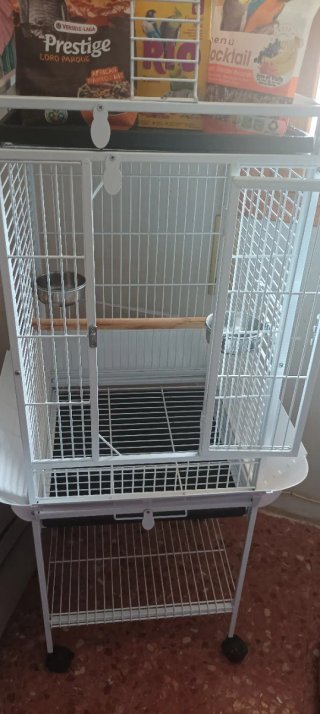 Jaula para loro blanca
