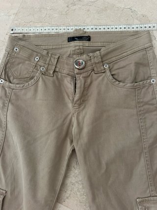 Pantalón cargo TRF Zara beige