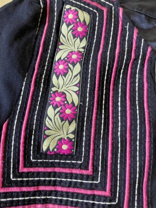 Chaqueta bordada flores mujer