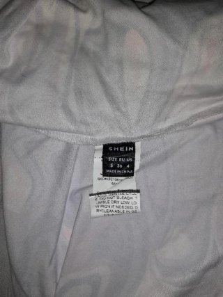 Vestido estampado mármol lila