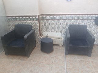 Conjunto sillones y mesa de jardín