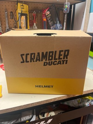 Casco Moto Bell Bullitt Amarillo. Sin usar por tal