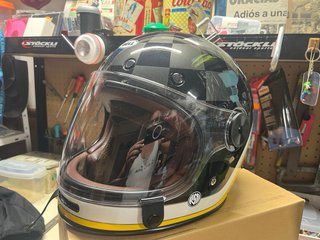 Casco Moto Bell Bullitt Amarillo. Sin usar por tal
