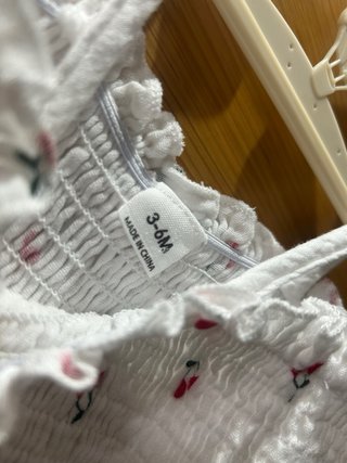 Body bebé blanco estampado cerezas