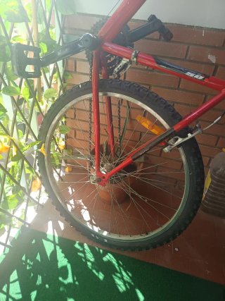Bicicleta TOPBIKE Roja y Blanca