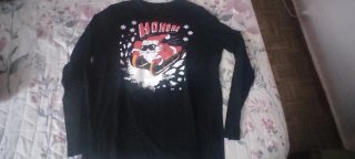 Camiseta manga larga.