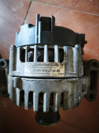 Alternador Mercedes Benz A0009062700 Valeo