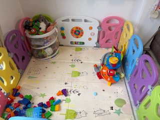 Parque infantil y corralito para bebés