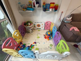 Parque infantil y corralito para bebés