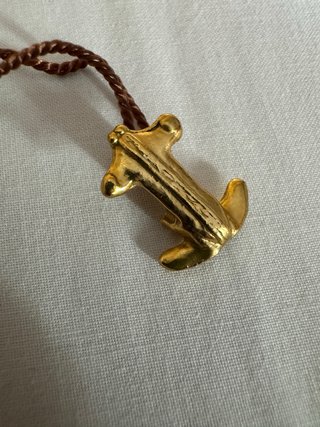 Amuleto rana precolombino chapado oro
