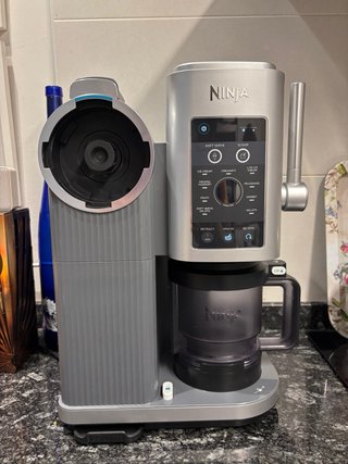 Ninja Creami USO DE 1 MES incluye todos accesorios