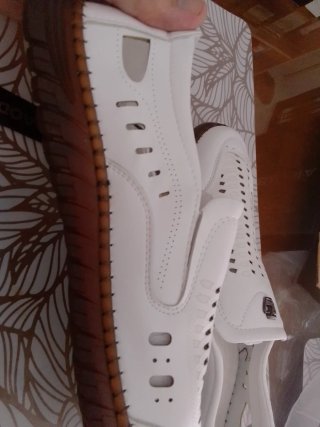 Zapatos blancos transpirables talla 43