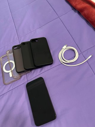 iPhone 16e