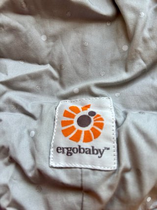 Mochila Ergobaby Adapt Portabebés