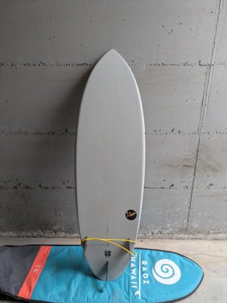 Tabla de surf RADZ Hawaii 5'8 Con funda
