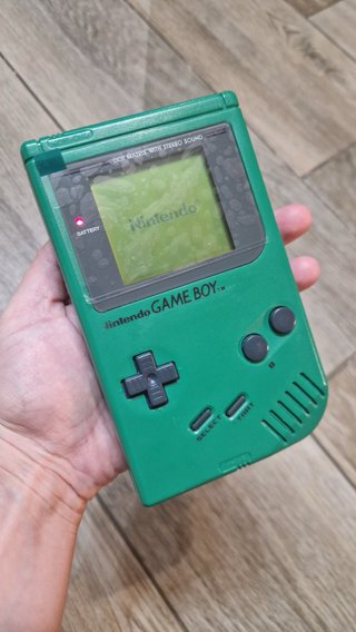 Nintendo Game Boy play loud it