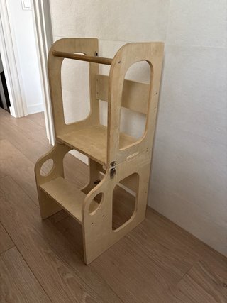 Torre di apprendimento Montessori in legno