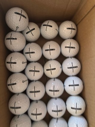40 Bolas Golf TaylorMade Distance+ Perla.