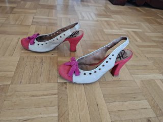 Sandalias de ante y piel T 37.