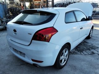 1867747 centralita motor uce kia 391032a775 ceed