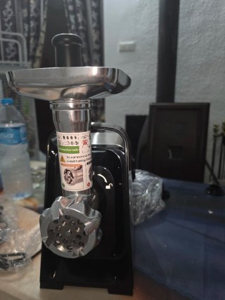Picadora y embutidora eléctrica
