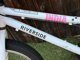 Bicicleta Riverside 100 + cestita