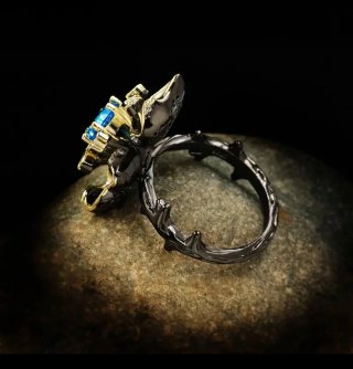 Anello donna fiore blu oro