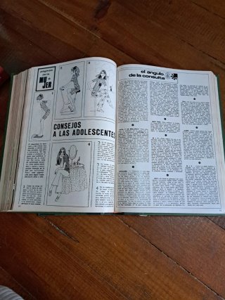 Tomos encuadernados Revista Familia Cristiana 1971