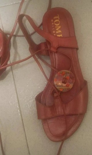 Sandalias  piel  auténtica,n°< 37