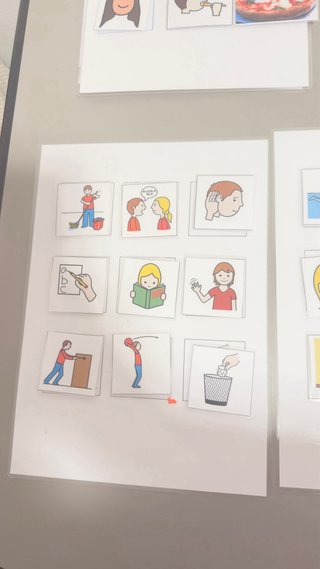 Carte didattiche per imparare i verbi 27 carte