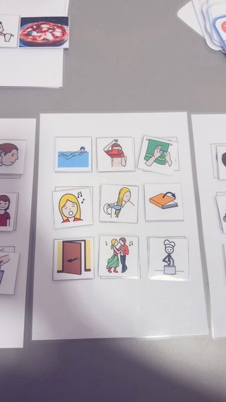 Carte didattiche per imparare i verbi 27 carte