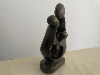 Escultura familiar origen Tengenenge, Zimbabwe