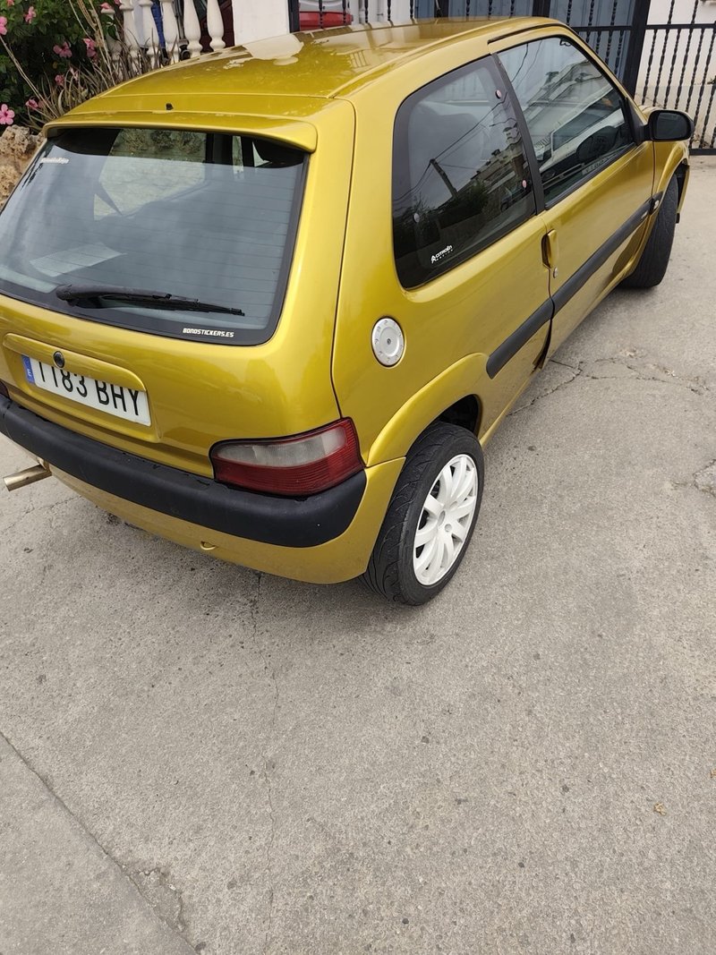 Citroen Saxo 1.6 16VTS - foto 1